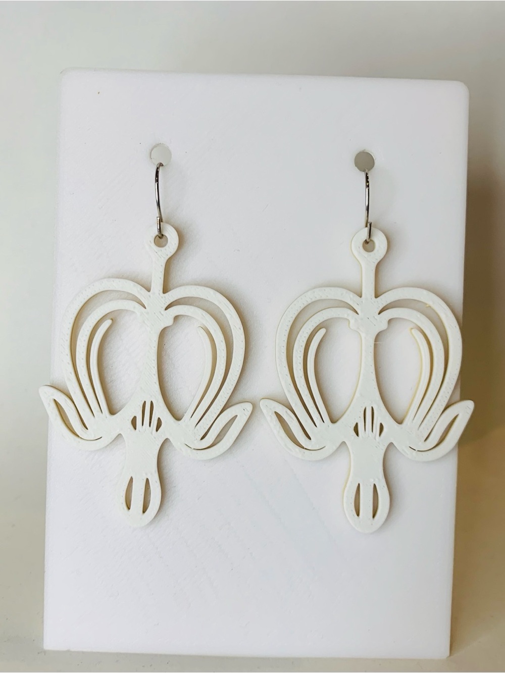 White Floral Cutout Dangle Earrings - Women Accessories